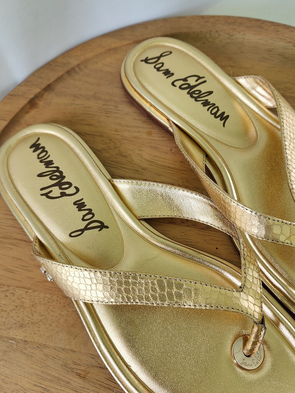 Sam Edelman Remi Gold Metallic Thong Sandals - Picture 5 of 10